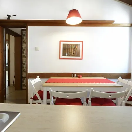 아파트 Artistic Penthouse